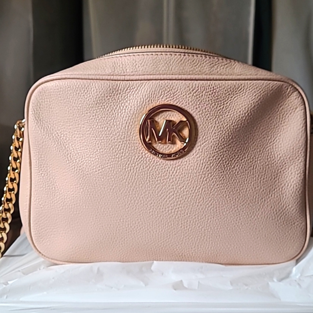 Gently Used Michael Kors Blush Pink Crossbogy
